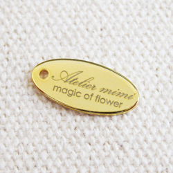 アクセサリープレート　ブランドプレート　Atelier mimi 様　真鍮製／光沢金メッキ／レーザー刻印