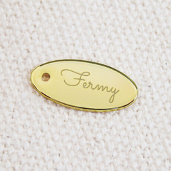 アクセサリープレート　ブランドプレート　Fermy 様　真鍮製／光沢金メッキ／レーザー刻印