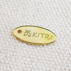 アクセサリープレート　ブランドプレート　KITRIフェイクスイーツ工房 様　真鍮製／光沢金メッキ／レーザー刻印