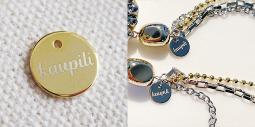 アクセサリープレート　ブランドプレート　Kaupili 様　真鍮製／光沢金メッキ／レーザー刻印