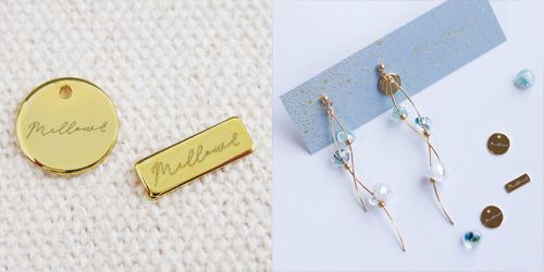 アクセサリープレート　ブランドプレート　Mellow＆ 様　真鍮製／光沢金メッキ／レーザー刻印