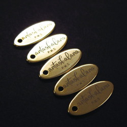 アクセサリープレート　ブランドプレート　antaskalana.japan 様　真鍮製／光沢金メッキ／レーザー刻印