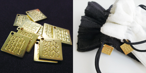 アクセサリープレート　ブランドプレート　earearear 様　真鍮製／無垢／金型刻印