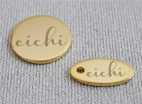 アクセサリープレート　ブランドプレート　eichi 様　真鍮製／光沢金メッキ／レーザー刻印