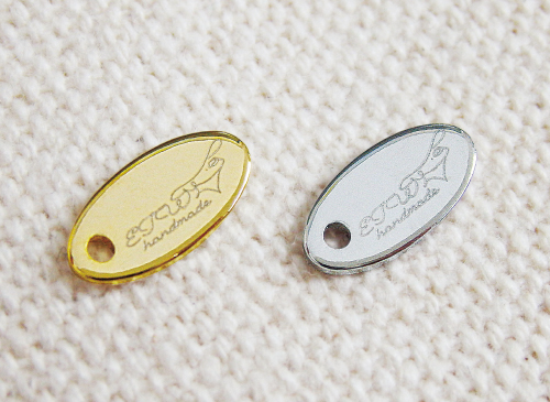 アクセサリープレート　ブランドプレート　ELLYKA THE WOMAN 様　真鍮製／光沢金メッキ・光沢銀色メッキ／レーザー刻印