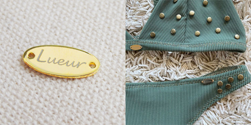 アクセサリープレート　ブランドプレート　Lueur.swim 様　真鍮製／光沢金メッキ／レーザー刻印