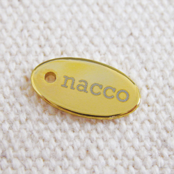 アクセサリープレート　ブランドプレート　nacco 様　真鍮製／光沢金メッキ／レーザー刻印