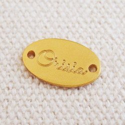 アクセサリープレート　ブランドプレート　orisia 様　真鍮製／ブラスト金メッキ／金型刻印